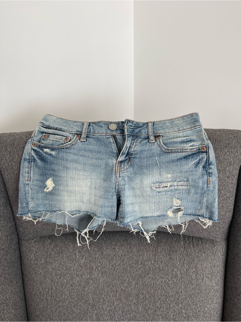 Aeropostale Light Wash Distressed Denim Cutoff Shorts